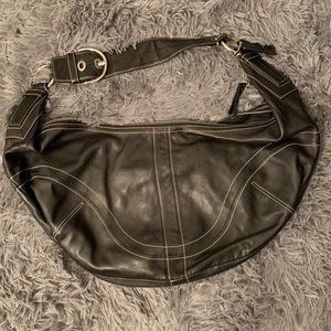 ✨✨AUTHENTIC COACH SHOULDER BAG✨✨